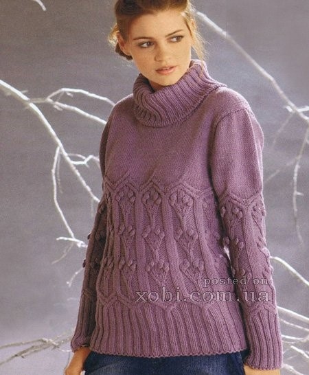 Женский свитер спицами с узором шишечки на ветке